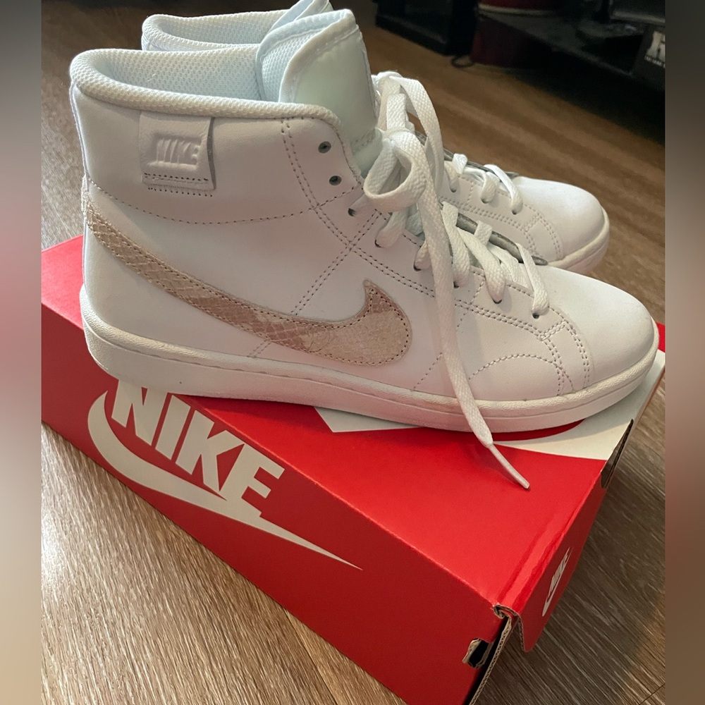 Nike Court Royale Mid 2 Sneakers Women size 7